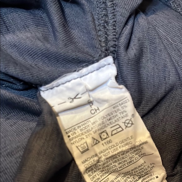 Old Navy- Razorback Active Tanks - Picture 5 of 6